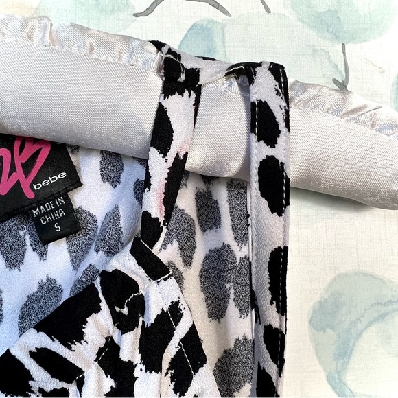 2B Bebe Womens Black & White Animal Print Sleeveless Dress Faux Gold Necklace - Picture 5 of 16